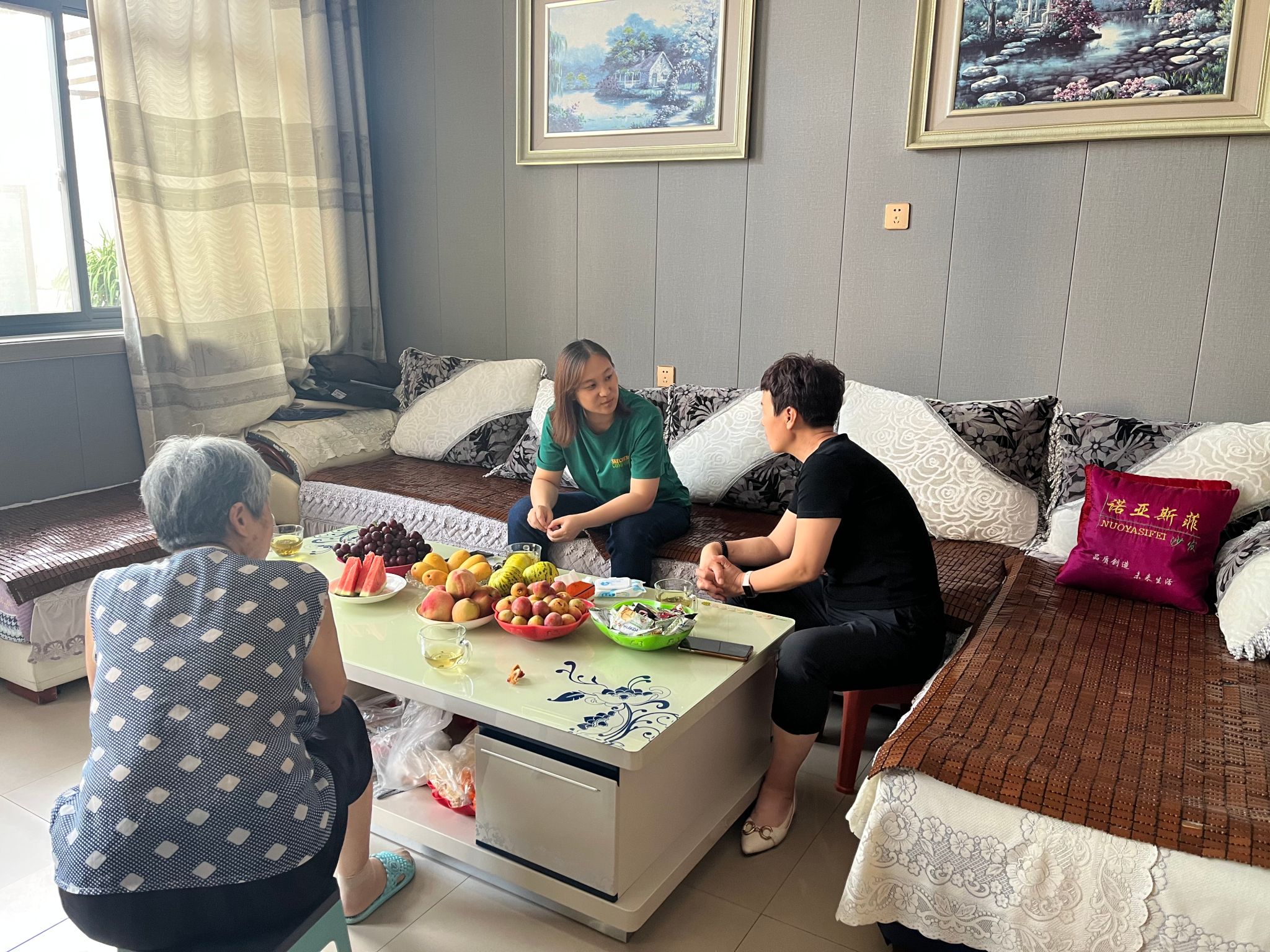 家访配图1.jpg